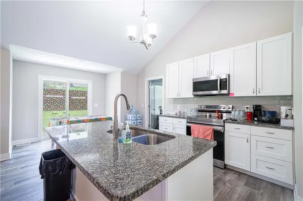 5313 Crystal DR, St Joseph, MO 64503