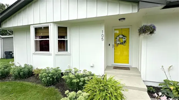 105 Broadway ST, Grain Valley, MO 64029