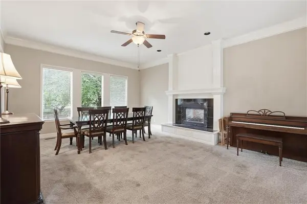 5216 W 158th PL, Overland Park, KS 66224