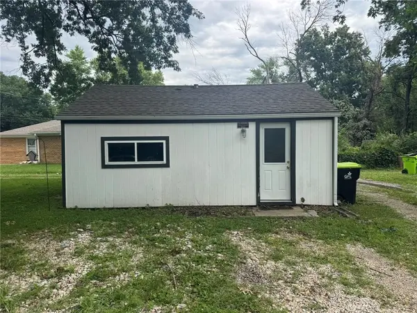 1007 A & B Lexington N/A #S, Harrisonville, MO 64701