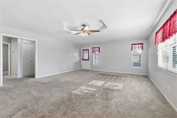616 Twilight DR, Raymore, MO 64012