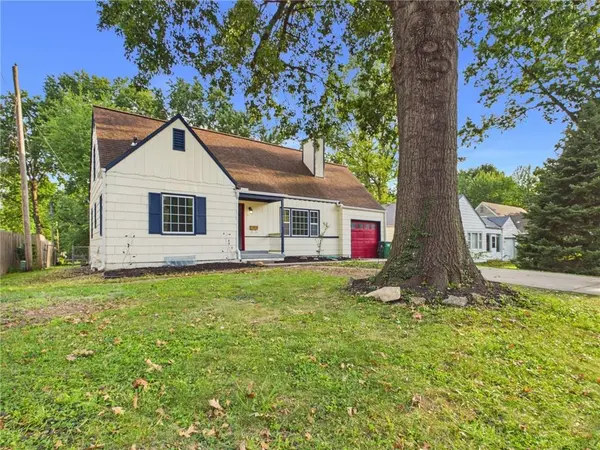 5311 W 55th ST, Roeland Park, KS 66205