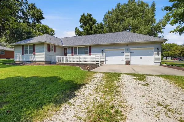 300 W Arctic ST, Kingsville, MO 64061