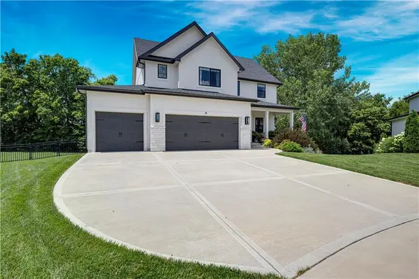 25475 W 148 TH TER, Olathe, KS 66061