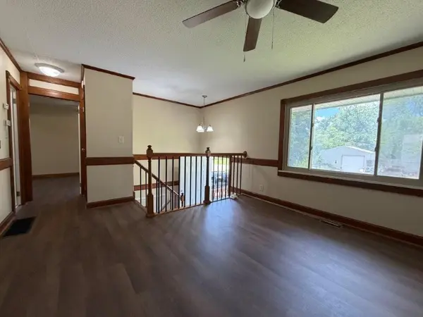 1519 N Geronimo DR, Independence, MO 64058