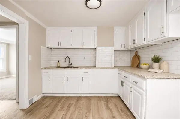 1613 Poplar AVE, Kansas City, MO 64127