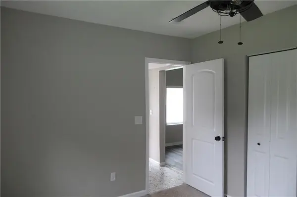 327 W 9th AVE, Garnett, KS 66032