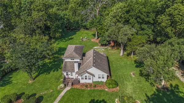 7730 Hardy ST, Overland Park, KS 66204