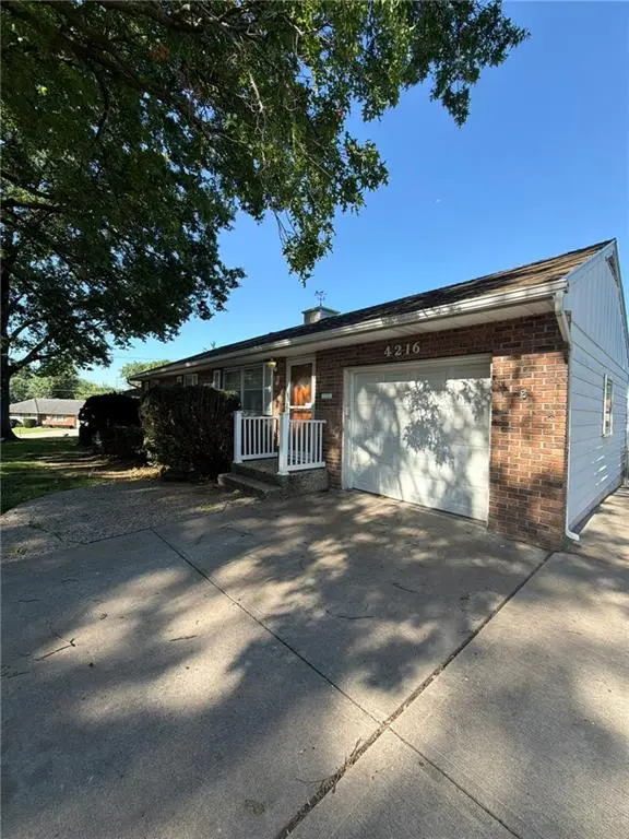 4216 S Pleasant ST, Independence, MO 64055