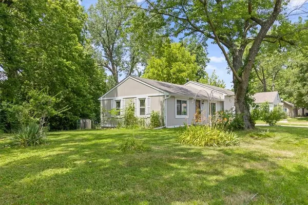1618 S McCoy ST, Independence, MO 64055