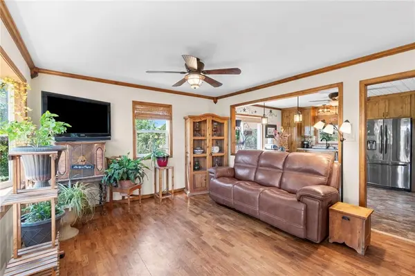 8235 NW Kidder RD, Kidder, MO 64649