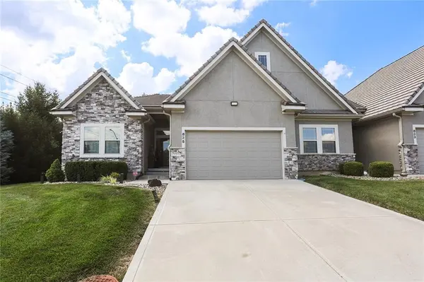 835 NE Lone Hill DR, Lee's Summit, MO 64064