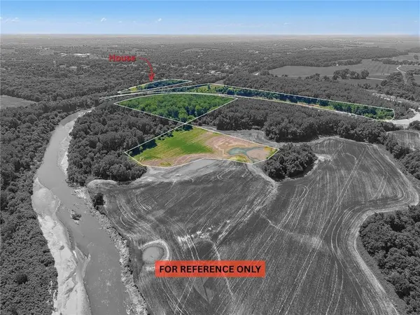 653 N 2nd ST, Spickard, MO 64683
