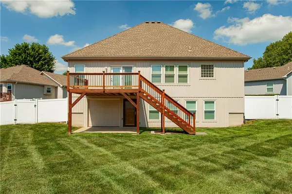 707 NW Baytree CIR, Grain Valley, MO 64029