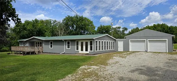 31484 W 327th ST, Paola, KS 66071