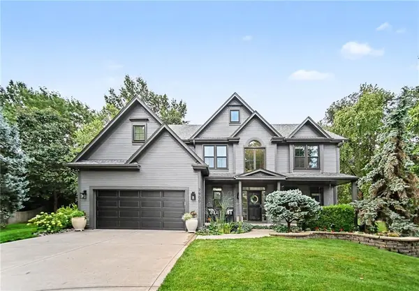 7900 N Birch LN, Kansas City, MO 64151
