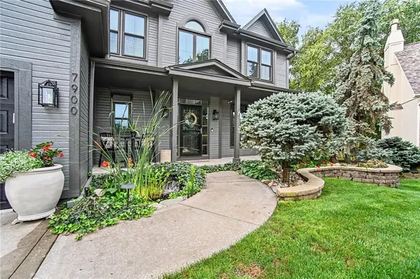 7900 N Birch LN, Kansas City, MO 64151