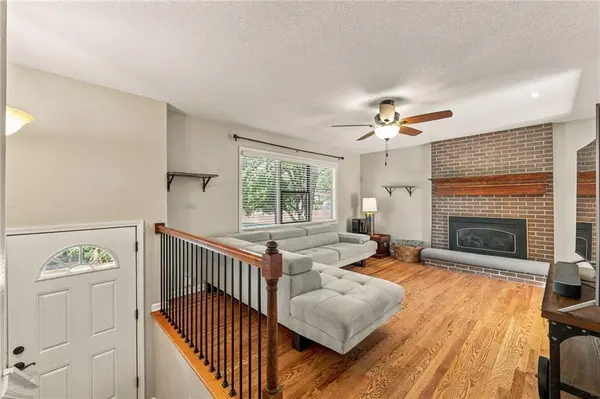 8301 Clare RD, Lenexa, KS 66227