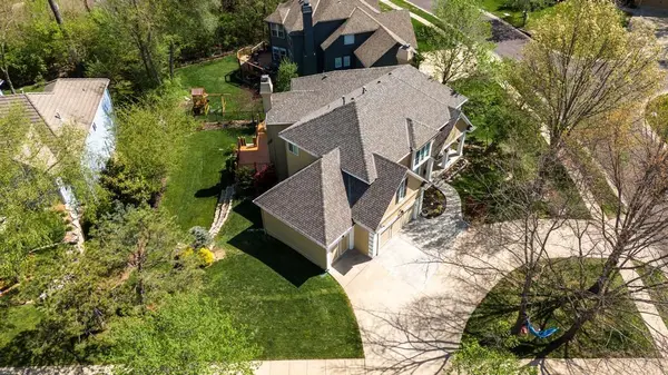 14741 Robinson ST, Overland Park, KS 66223