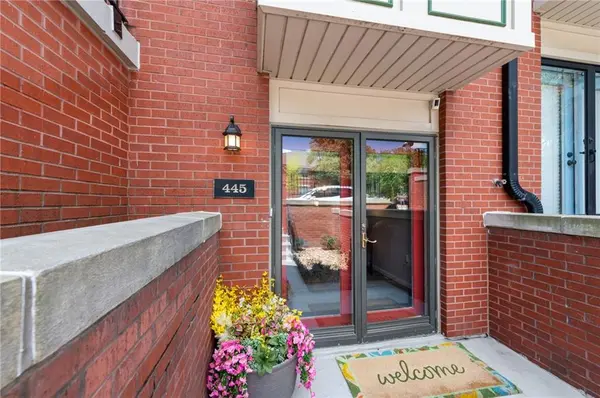 445 W 10th ST, Kansas City, MO 64105