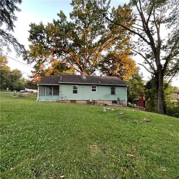 5800 Yecker AVE, Kansas City, KS 66104