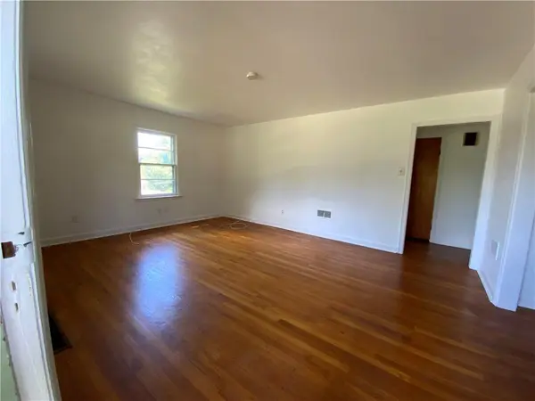 5800 Yecker AVE, Kansas City, KS 66104