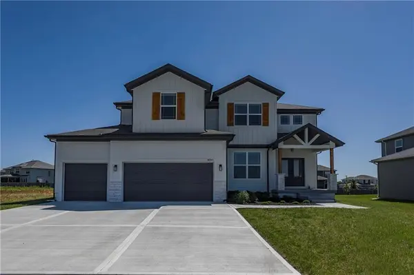 16941 S Brentwood ST, Olathe, KS 66062