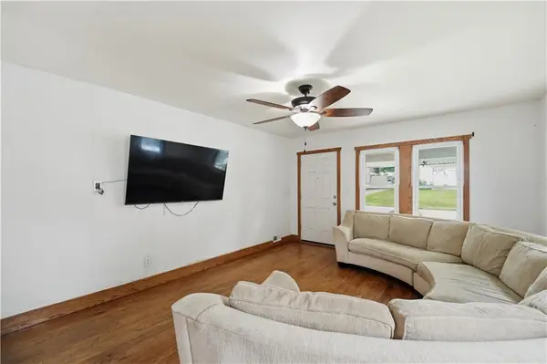 531 E College ST, Independence, MO 64050