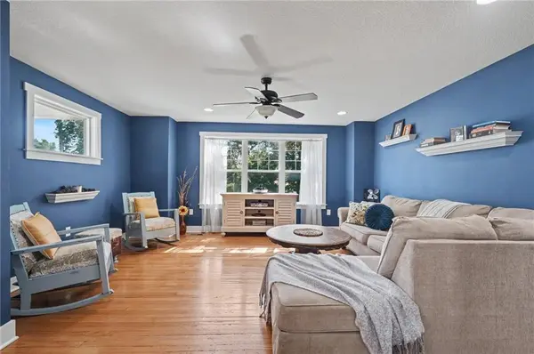 403 Baker ST, Baldwin City, KS 66006