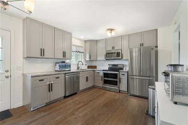 305 W South ST, Spring Hill, KS 66083