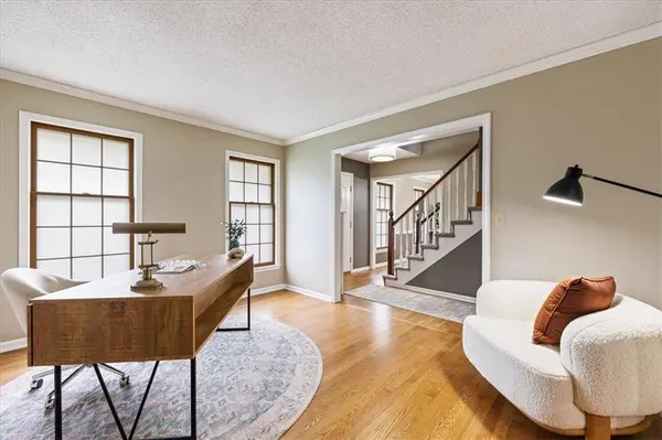 15808 W 148th TER, Olathe, KS 66062