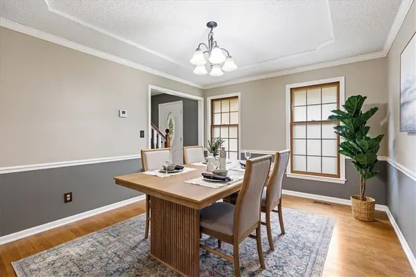 15808 W 148th TER, Olathe, KS 66062