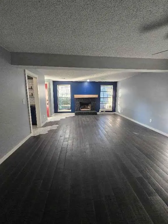 12706 W 110th TER, Overland Park, KS 66210