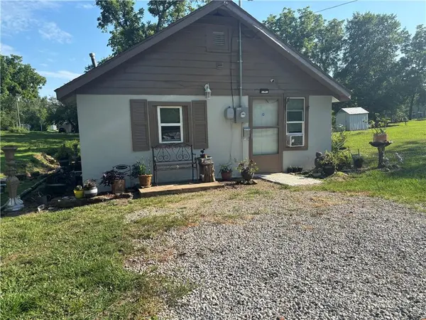 216 W Marshall ST, El Dorado Springs, MO 64744