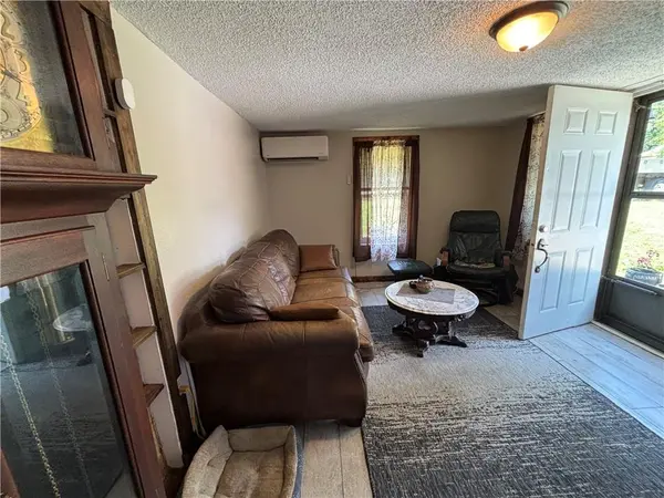 216 W Marshall ST, El Dorado Springs, MO 64744