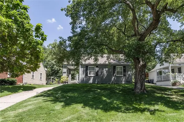 8119 Madison AVE, Kansas City, MO 64114