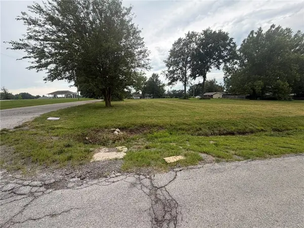 1205 S Dallas ST, Albany, MO 64402