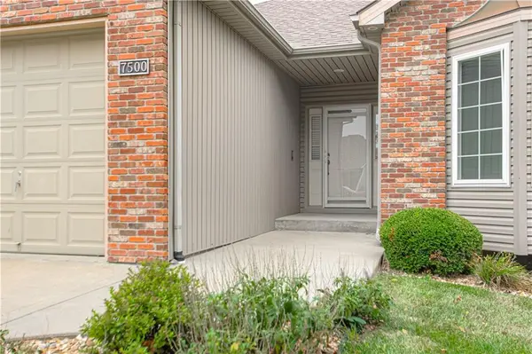 7500 NE 113th ST, Kansas City, MO 64157