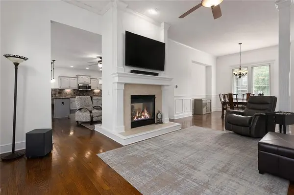 7878 W 155 TER, Overland Park, KS 66223