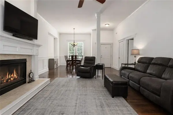 7878 W 155 TER, Overland Park, KS 66223