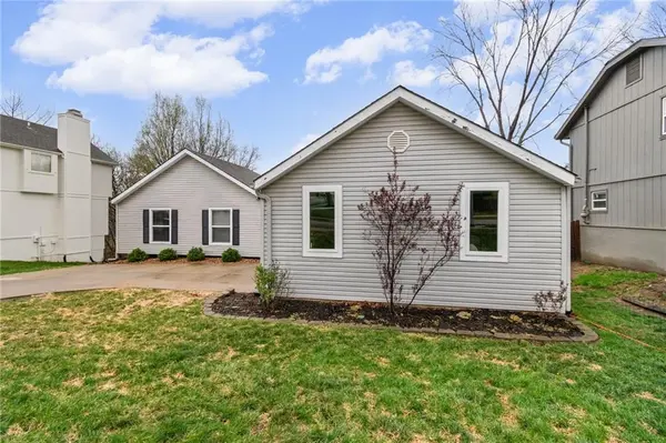 7400 N Granby AVE, Kansas City, MO 64151