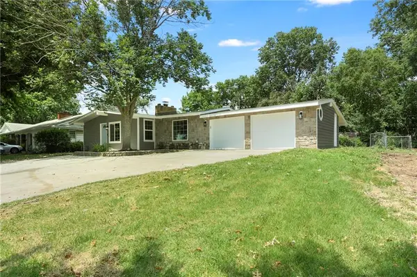7132 Parallel Pkwy, Kansas City, KS 66112