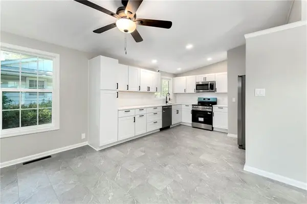 7132 Parallel Pkwy, Kansas City, KS 66112