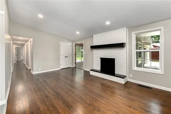 7132 Parallel Pkwy, Kansas City, KS 66112