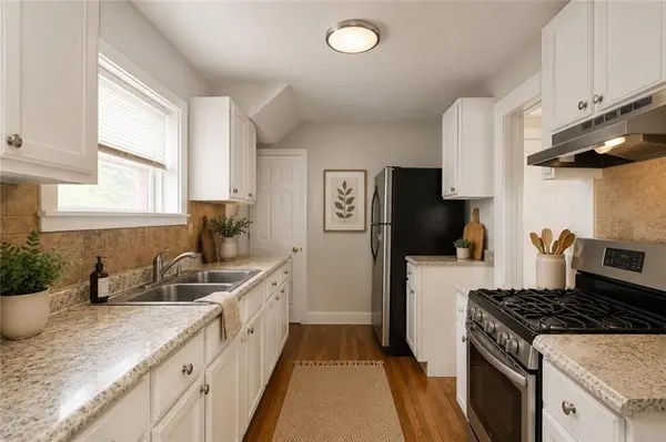 6727 Paseo BLVD, Kansas City, MO 64132