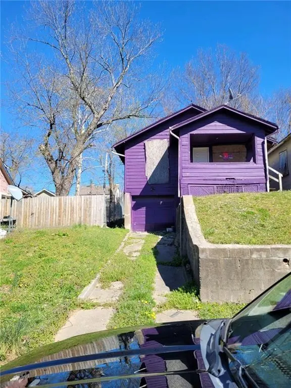 3009 N 11th ST, Kansas City, KS 66104