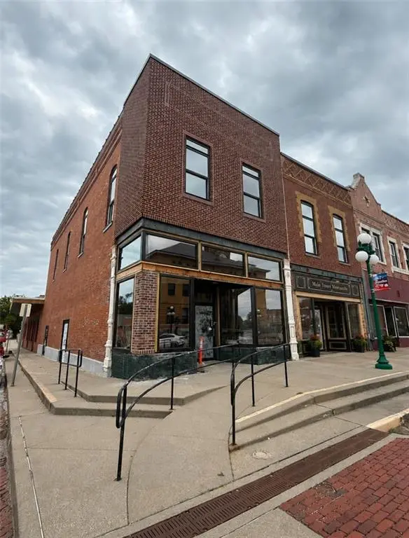 103 S Lexington ST, Harrisonville, MO 64701