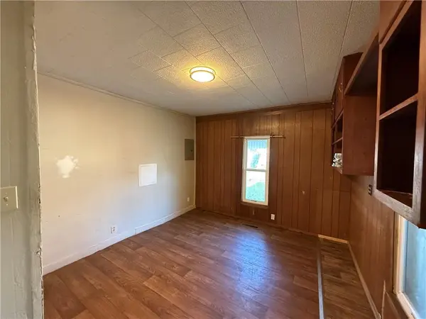 308 W 2nd ST, Coffeyville, KS 67337