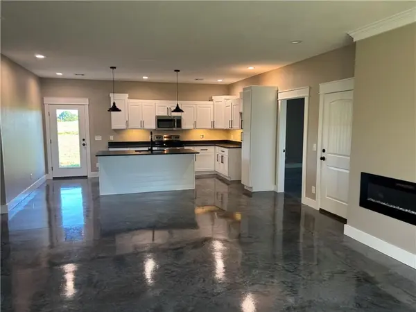 757 E 643 AVE, Arma, KS 66712
