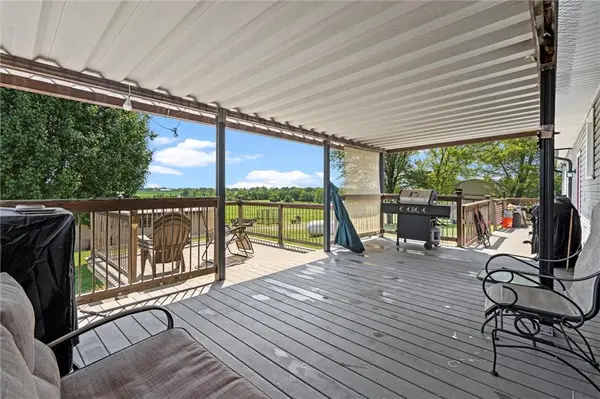 17739 Eisenhower RD, Leavenworth, KS 66048